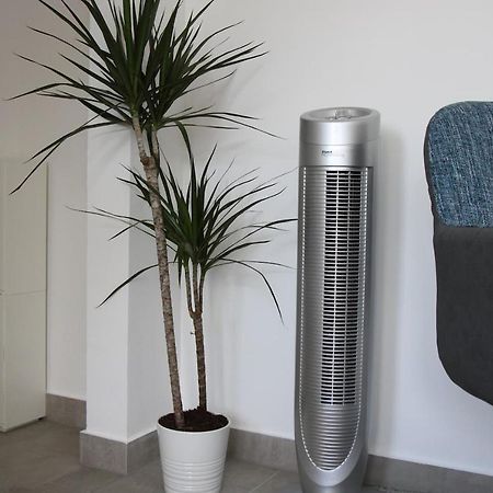 New & Modern Apartment With Beautiful Lake View! 루가노 외부 사진